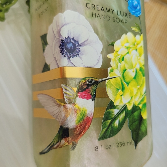 Sweet Berries Blooms & Iced Lemon Pound Cake Bath & Body Works Hand Soap Set NWT - Picture 7 of 9